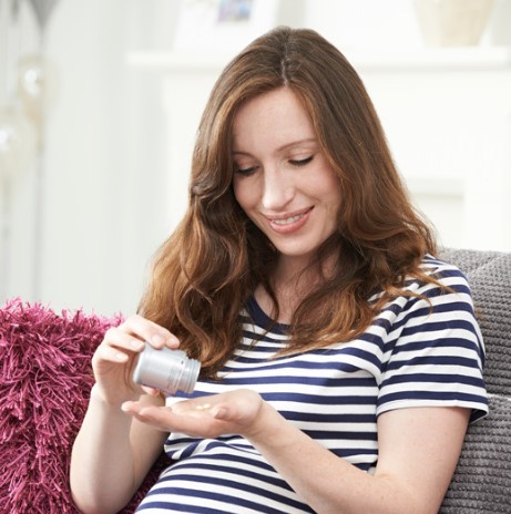 Ácido fólico y embarazo, ¿Qué cantidad de ácido fólico debe tomar una mujer embarazada?