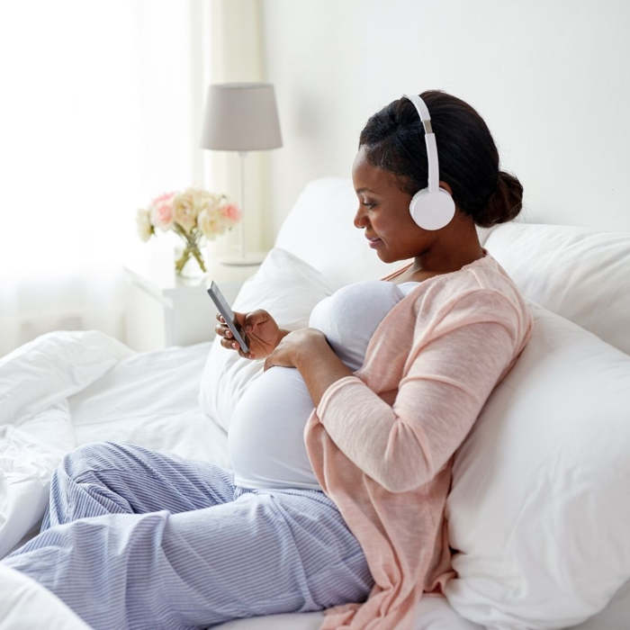 Embarazo con reposo: ¿Cómo mantener el ánimo?