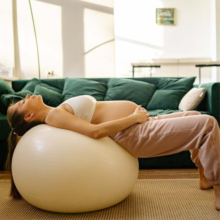 Consejos y  ejercicios para reducir el dolor de espalda en el embarazo